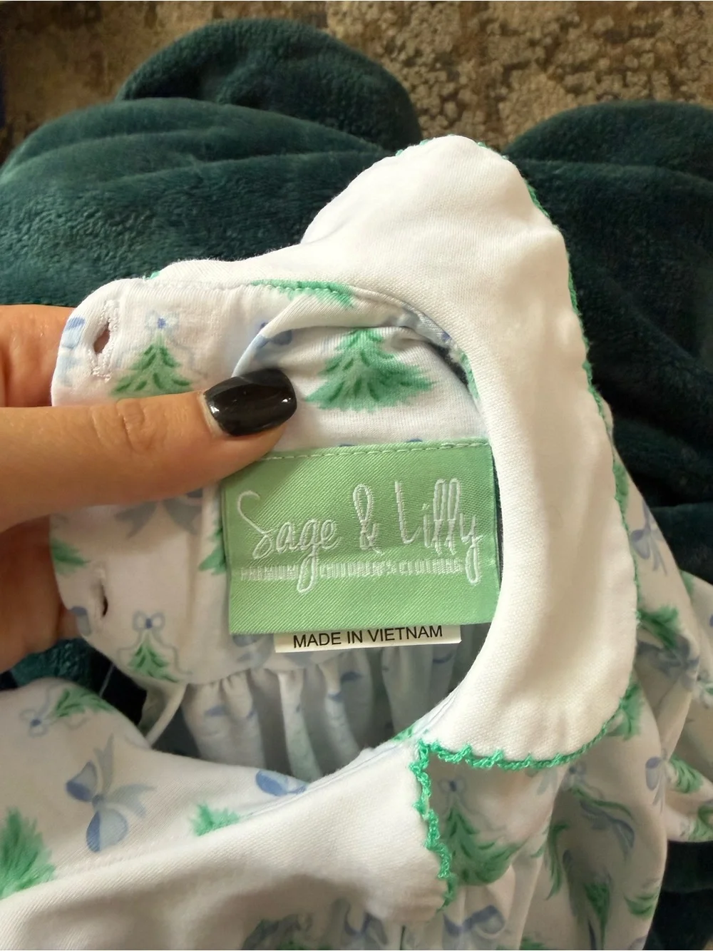 Sage and lilly soft white